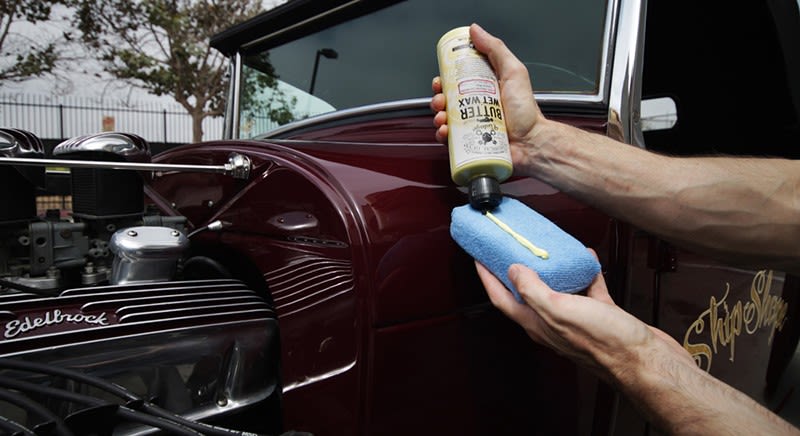 chemical guys butter wet wax melts into black paint & gloss is